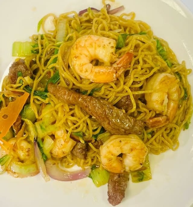 Surf N Turf Yaki Soba (CATER).
